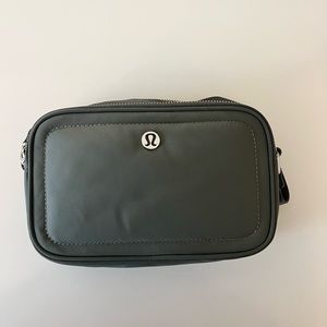 Lululemon purse